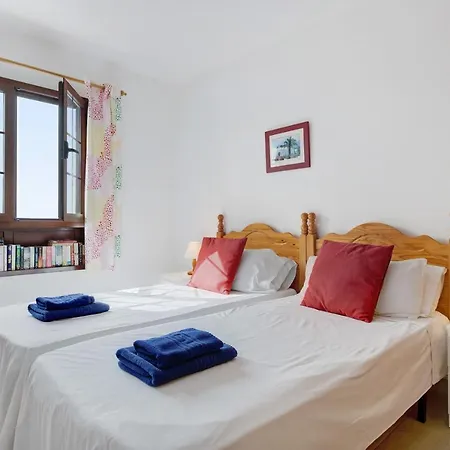 Apartment Puerto Chico 9